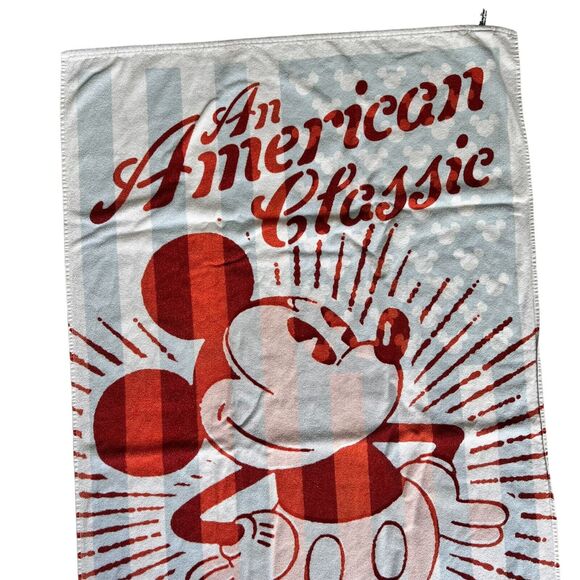 Vintage Mickey Mouse Beach Towel Red Authentic Disney Parks Retro Souvenir NICE! - Picture 3 of 12